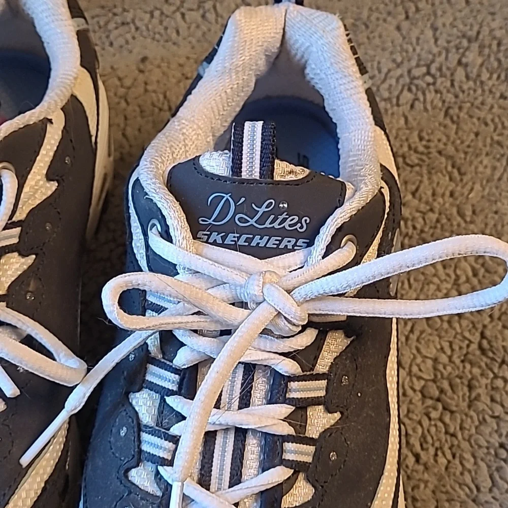 Skecher Delites Blue - Picture 2 of 5